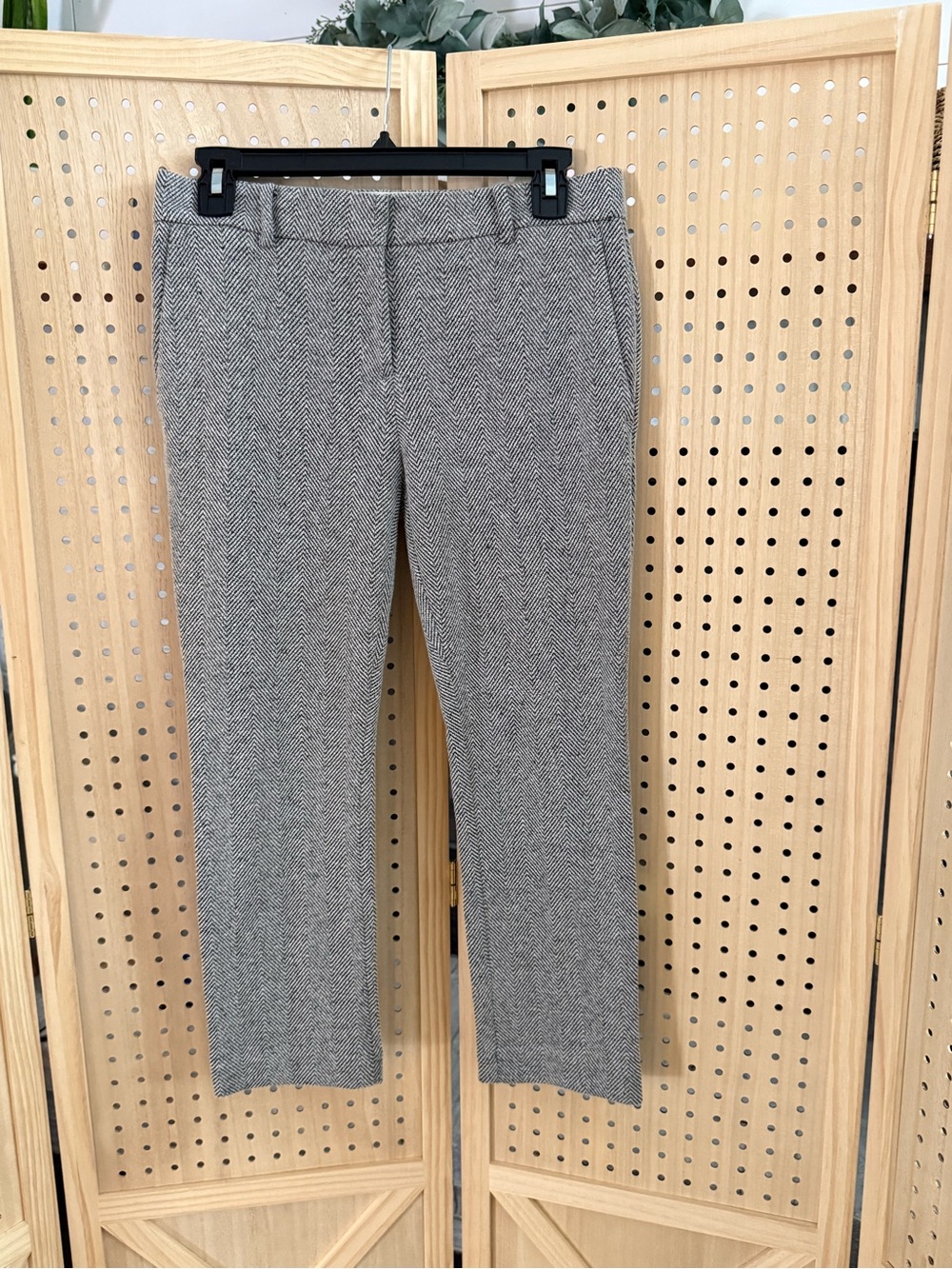 Ann Taylor Gray Herringbone Women’s  Dress Pants